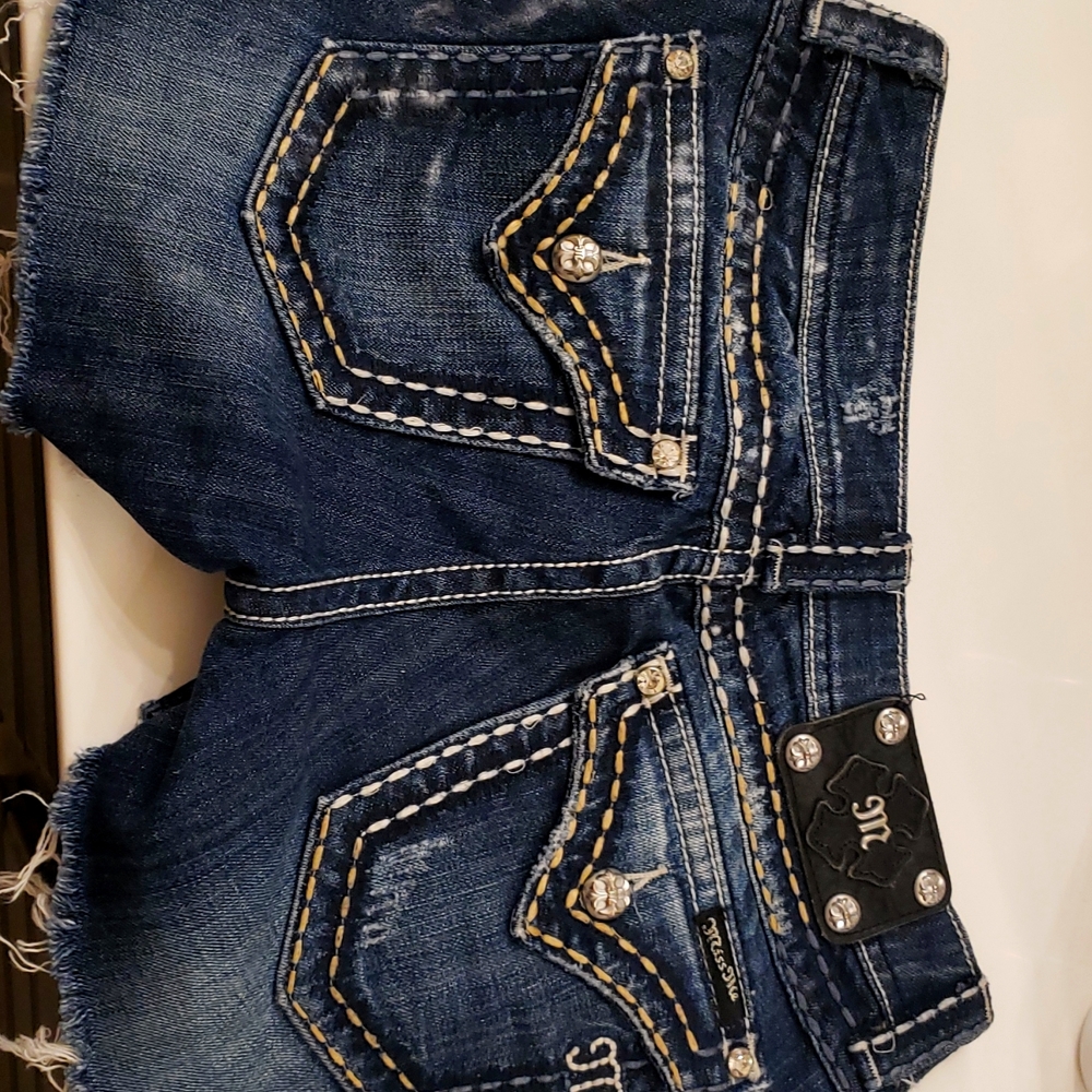 MISS ME SHORTS